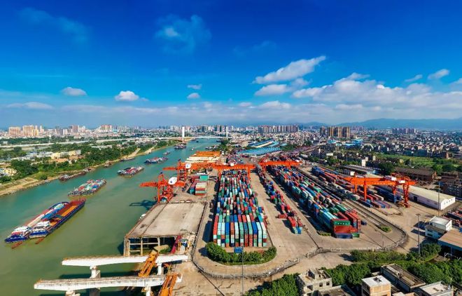 北部灣港集團貴港碼頭吞吐量首破1000萬噸 碼頭建設與管理新里程